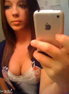 Девочки c Apple iPhone - фото #34