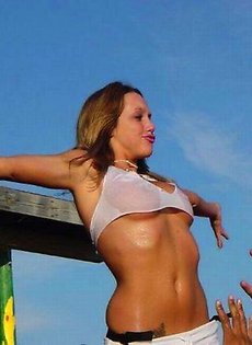 Мокрые девочки