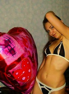 Частное фото девочек в домашней обстановке.