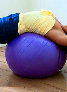 Юлечка на шаре