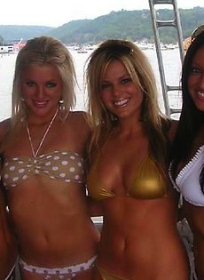 Симпатичные девушки (25 фото)