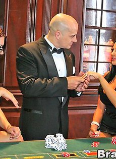 Ассистенты секретного агента России