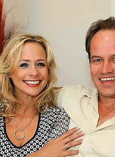 Муж нанял парня для удовлетворения сексуальных потребностей жены