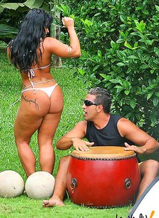 После танцев хорошенько поебались на свежем воздухе