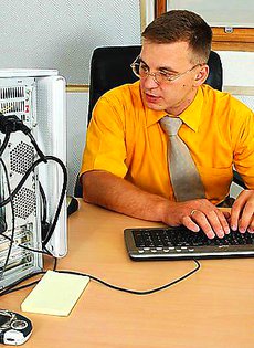 Офисная потаскуха для снятия усталости