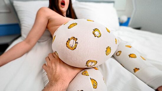 Стони, но сильно не шуми