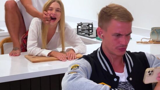 Хочу чаю, аж кончаю